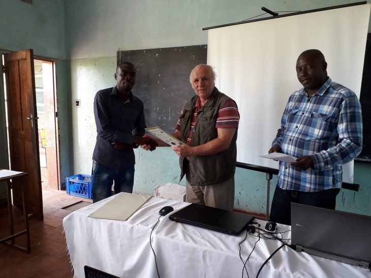 Schulschach-Projekt Sambia 2019 Uwe Schneider